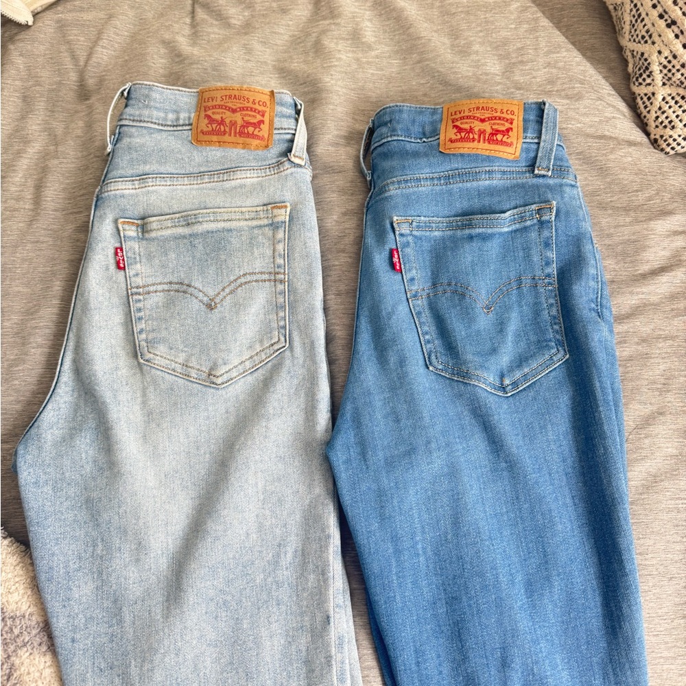 Levi's Straight Leg Jeans in Gray and Blue